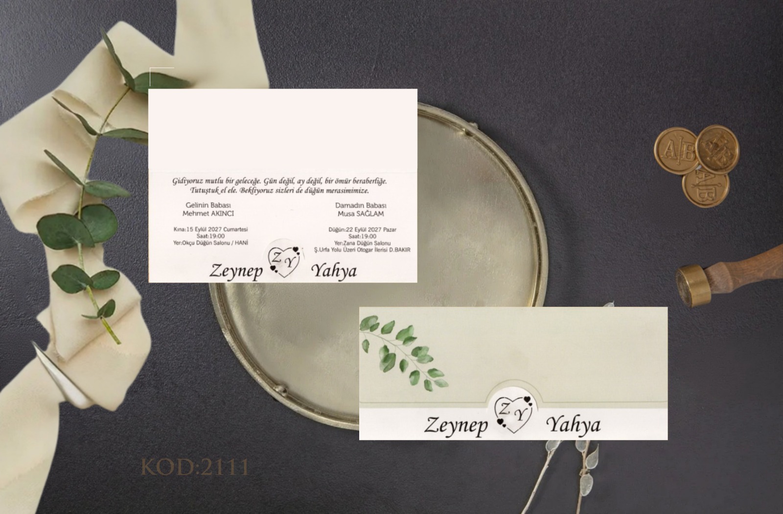 Model 2111 — Yeşil yaprak detaylı davetiye.